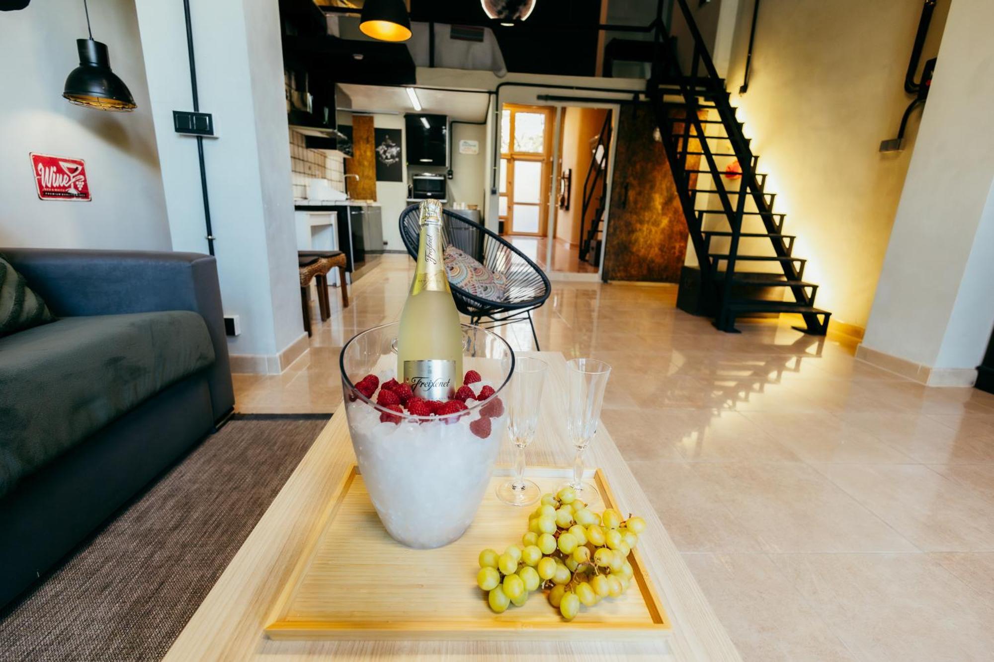 Apartment Ruzafa Roots, 12 Min To Centre, Smart Tv, Wine Valencia Kültér fotó